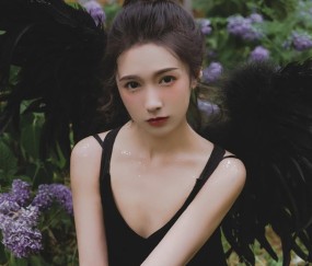 怀孕初期平躺肚子沉（怀孕初期平躺小肚子硬硬的怎么回事）